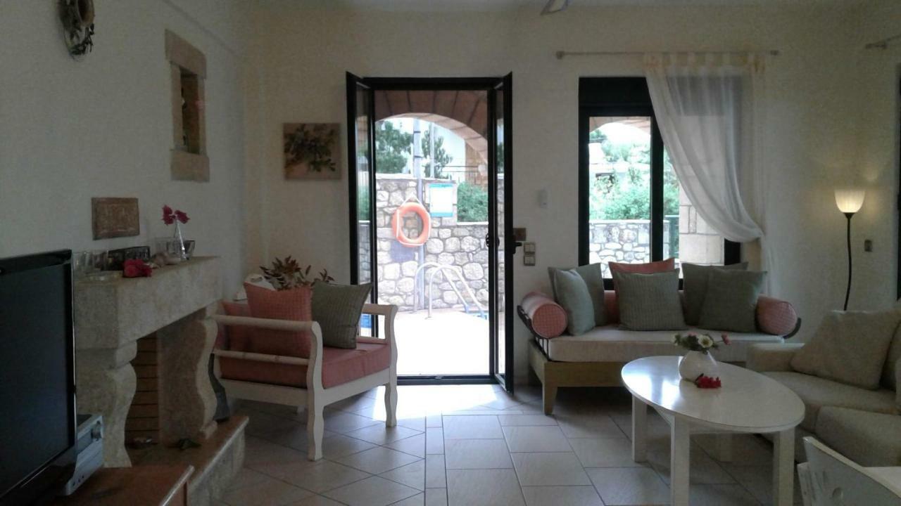 Kalogria Villas Stoupa Exterior photo